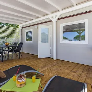 4* Üdülőpark Zelena Laguna Mobile Homes